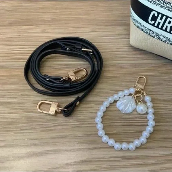 GWP Dior Beige Crossbody/Shoulder Bag - Picture 4 of 8